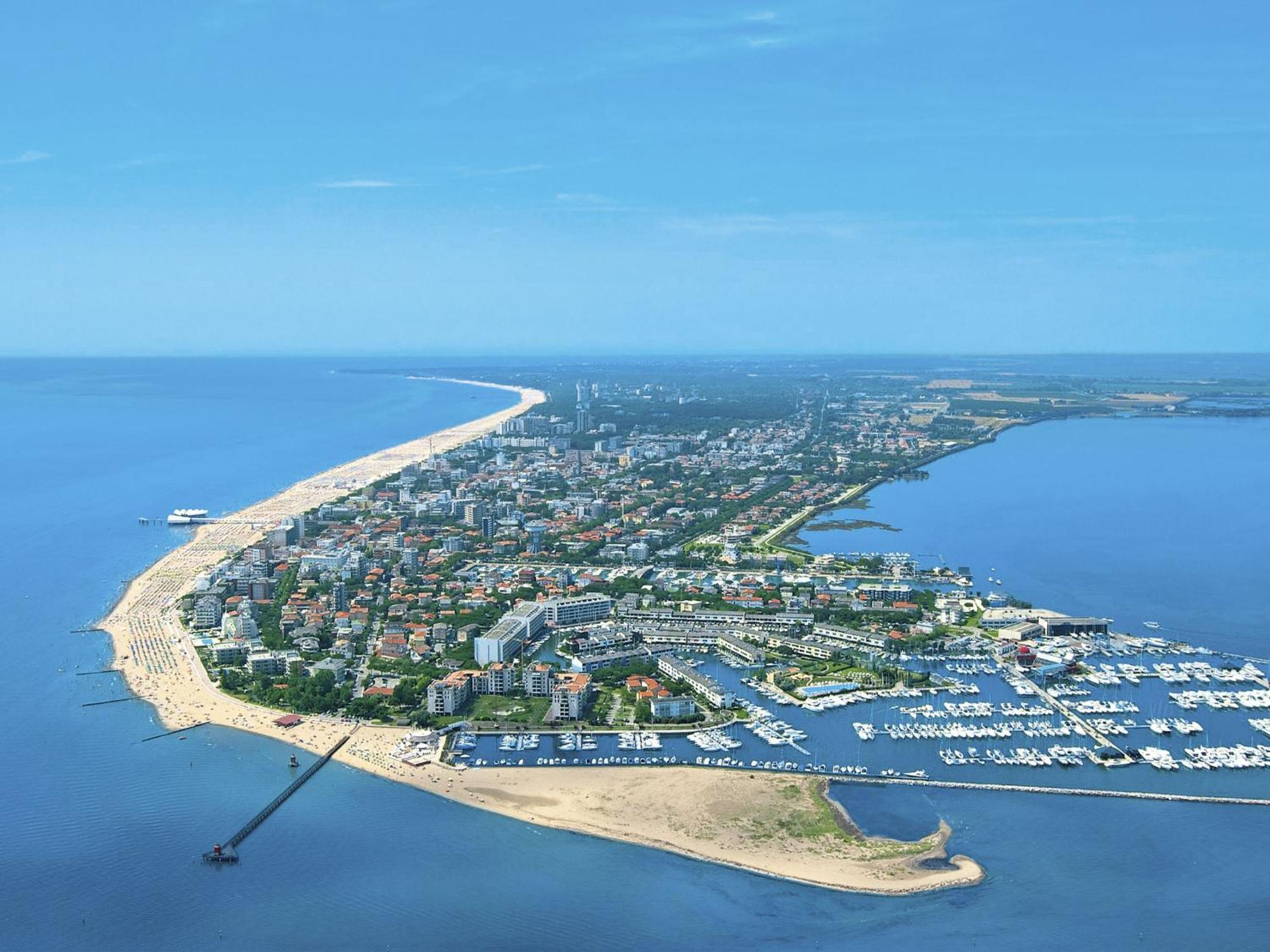 Appartamento Fiore-7 By Interhome Lignano Sabbiadoro